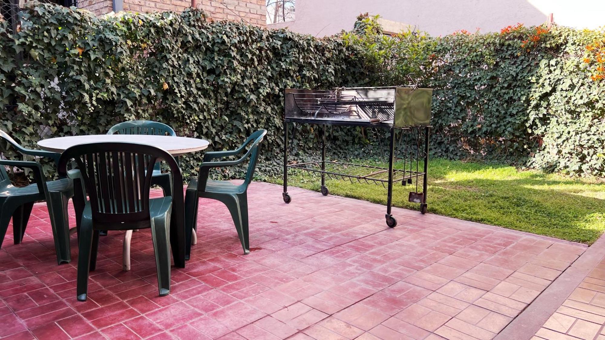 Duplex Mendoza Con Chochera Techada エクステリア 写真